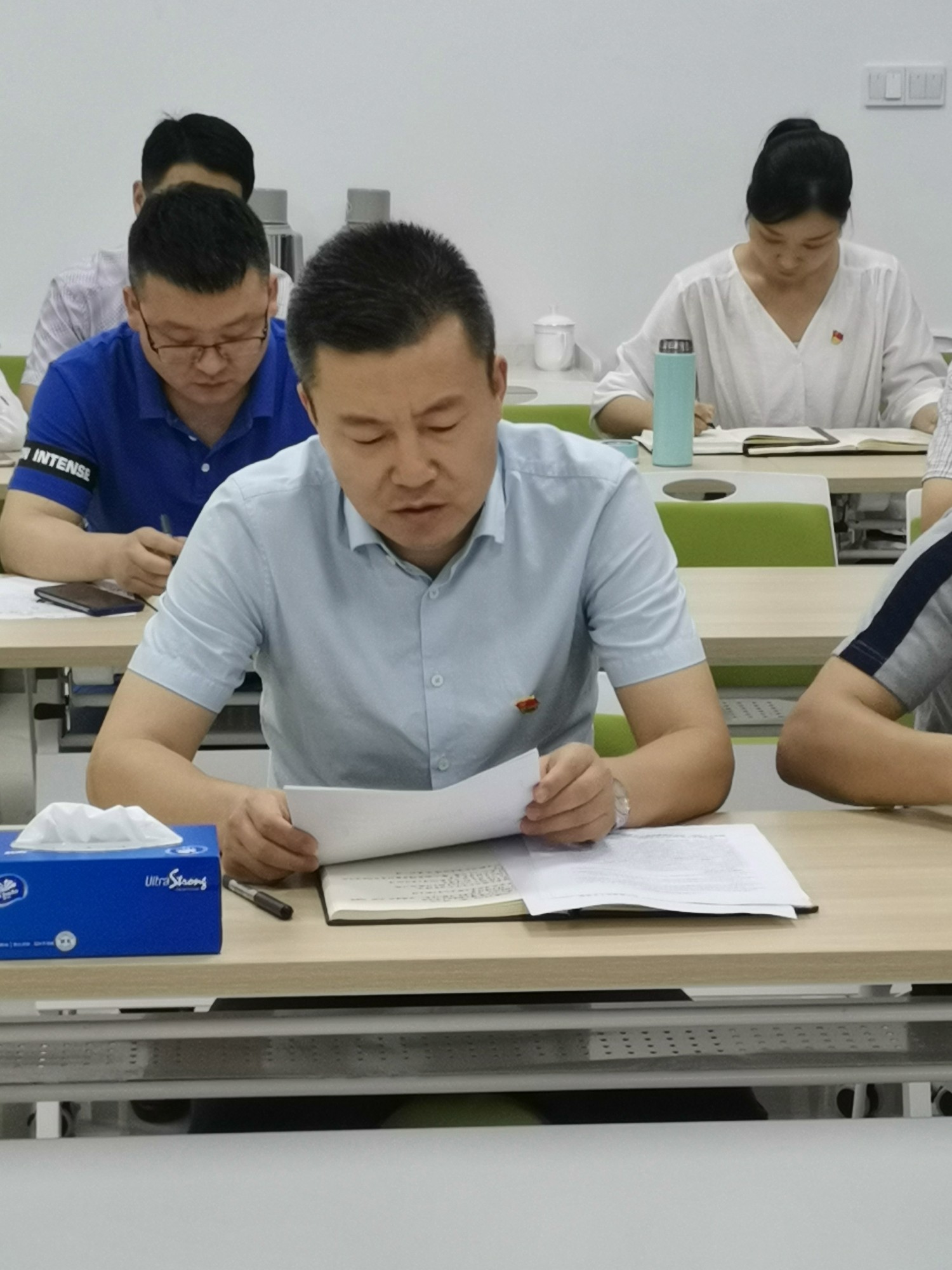 图片关键词
