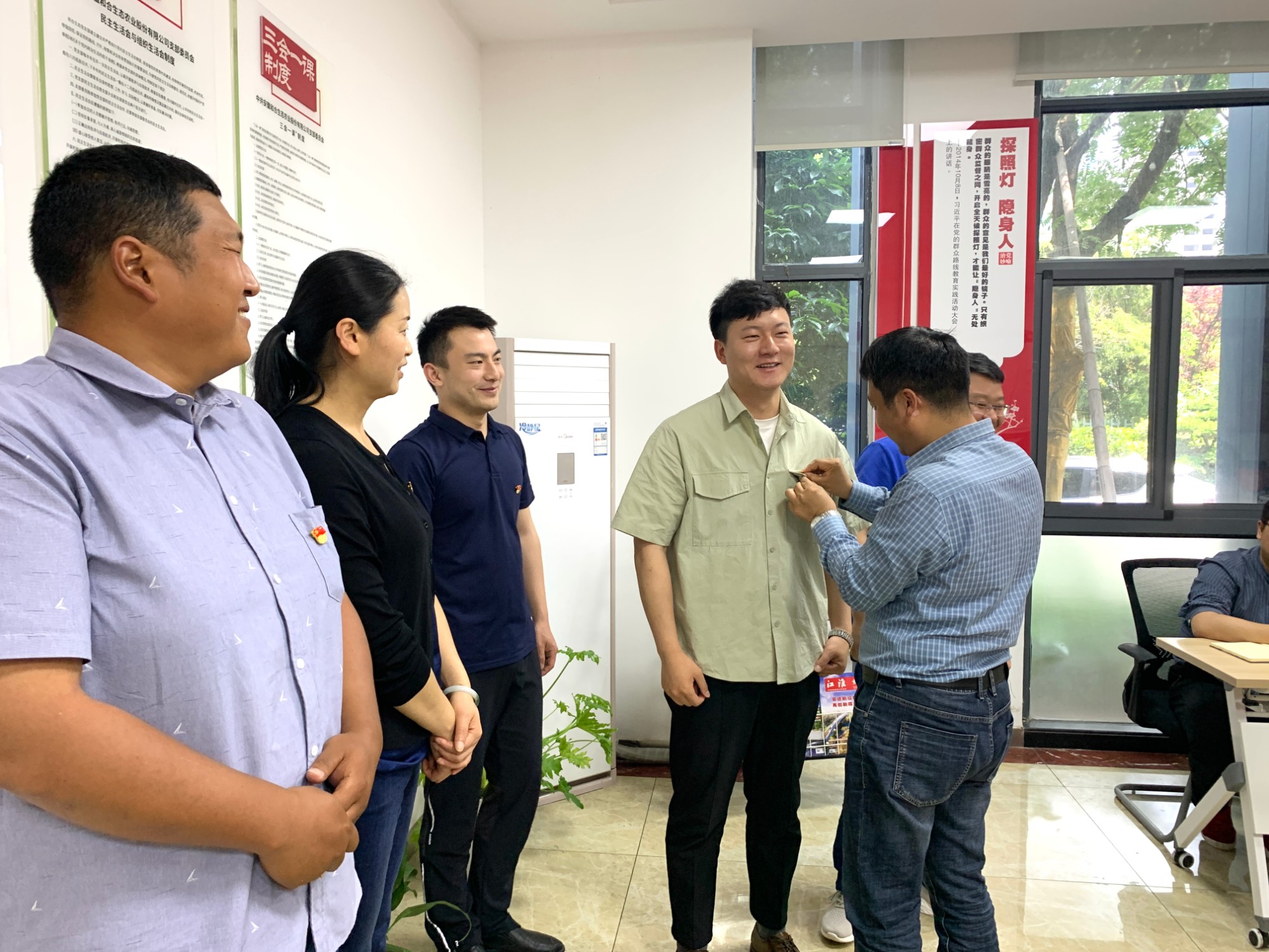 图片关键词